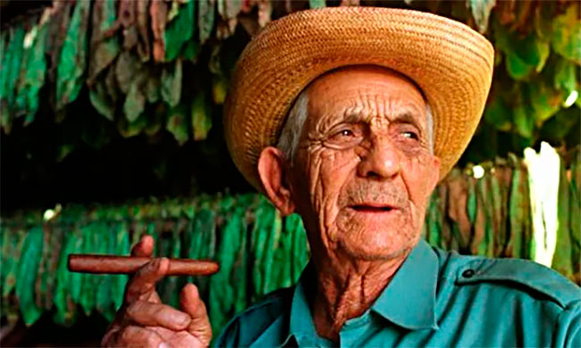 Alejandro-Robaina-2.jpg