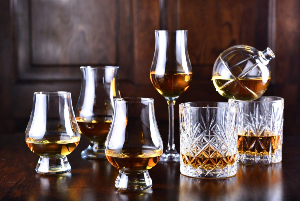 whiskey.jpg whiskey.jpg