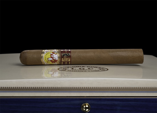 Старт продаж La Gloria Cubana Glorias в России