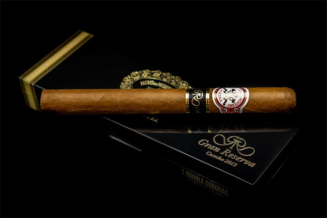 Hoyo-de-Monterrey-Double-Corona-Gran-Reserva-Cosecha-2013.jpg
