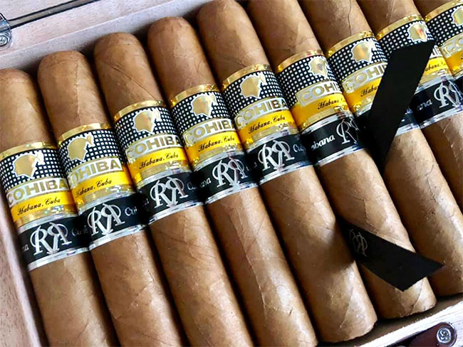 Cohiba-Robusto-Reserva.jpg