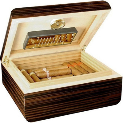 Хьюмидор Аdorini "Novara M Deluxe", на 75 сигар, эбеновый ,